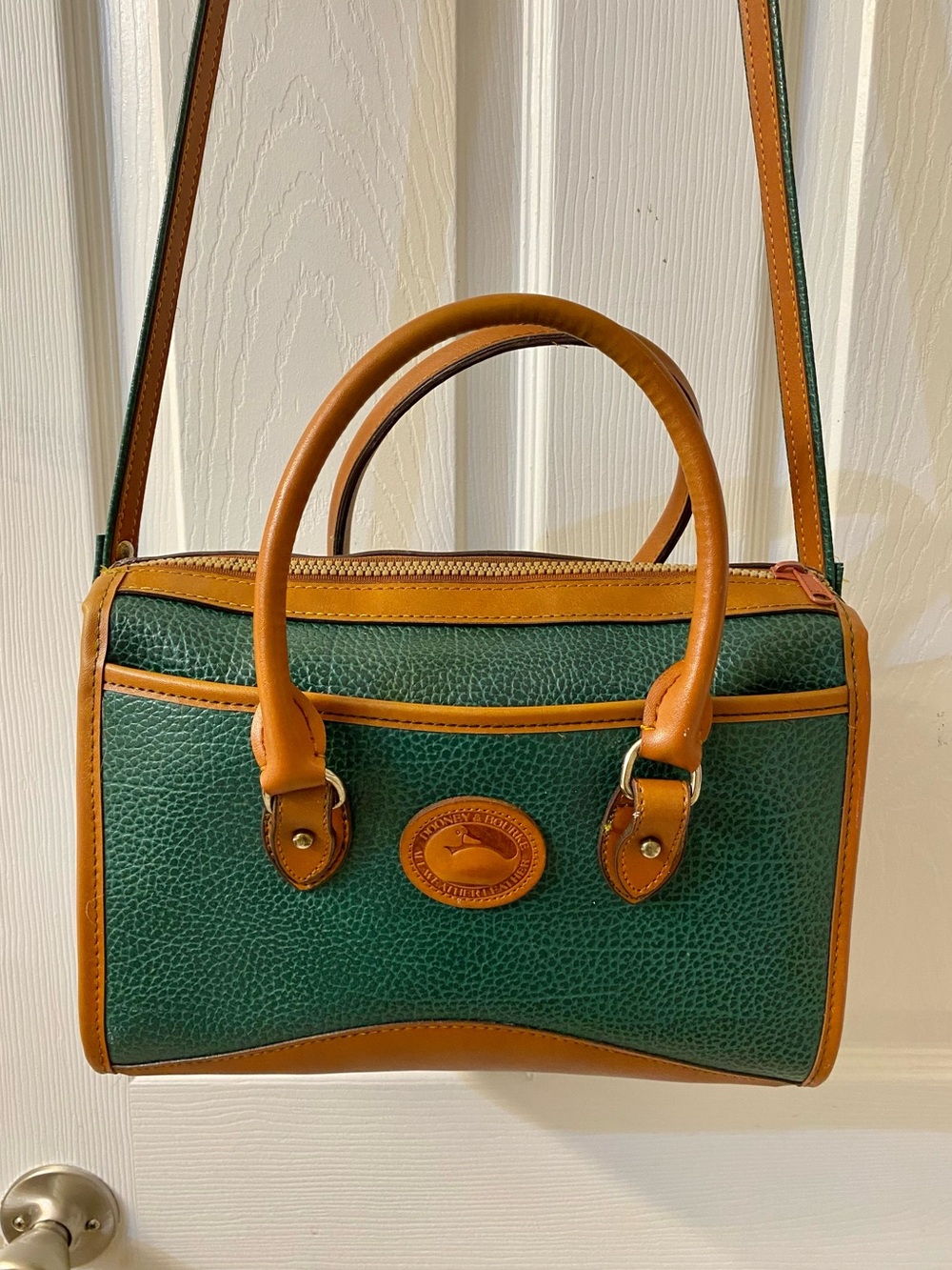 Vintage Dooney & Bourke All Weather Leather Satchel handbag in good condition